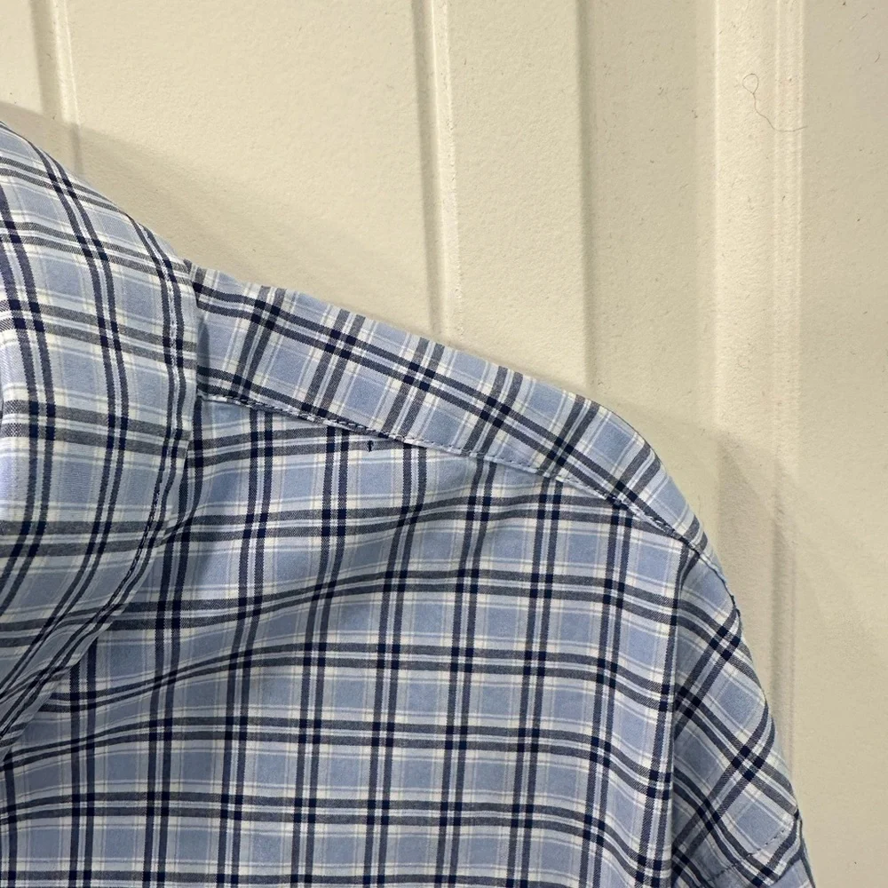Banana Republic Men's Blue Plaid Button Down Shirt